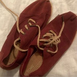 Toms Lace Up Suede Cordones